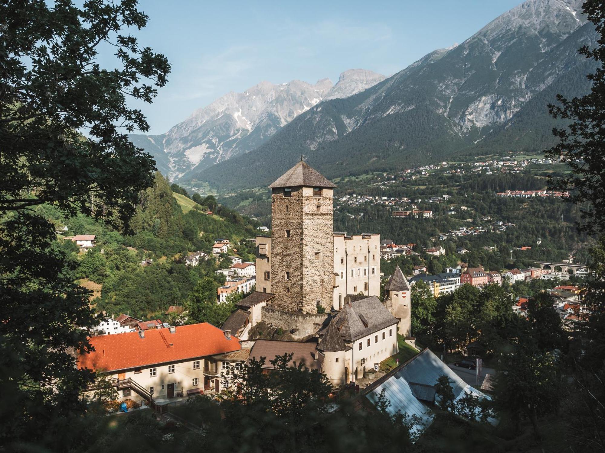 Deluxe Apartement Tirol Landeck Exteriör bild